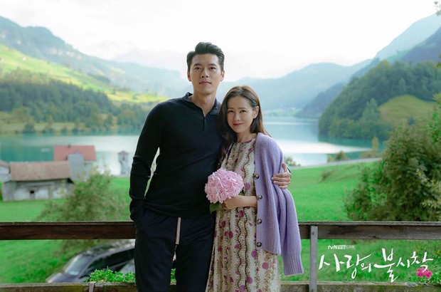 Son Ye Jin - Hyun Bin: Từ bạn diễn ăn ý của 'Hạ cánh nơi anh' đến tình nhân Son Ye Jin - Hyun Bin: Từ bạn diễn ăn ý 'Hạ cánh nơi anh' đến tình nhân