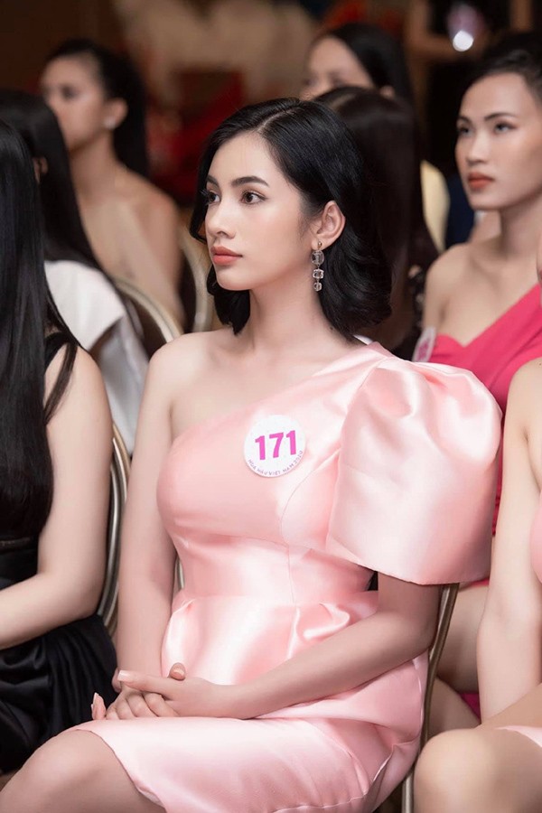 Người đẹp Cẩm Đan là ai? Người đẹp Cẩm Đan là ai?