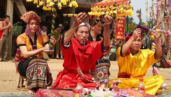 Nỗi lo mai một Lễ hội Xăng Khan