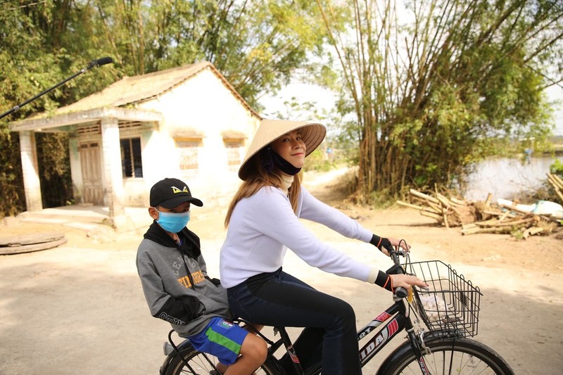Mỹ Tâm về quê ngoại. (Ảnh: FBNV) Mỹ Tâm về quê ngoại. (Ảnh: FBNV)