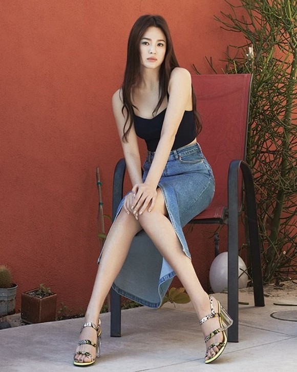 9284382826214037348498674033794240039472211n1-ngoisao.vn-w805-h1007.jpg 0 song hye kyo, vòng eo con kiến, sao hàn