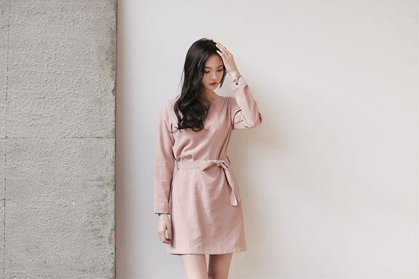 aaaa 10 gợi ý chọn đồ hè cho quý cô thấp bé
