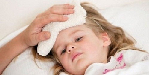 Nắng nóng kéo dài, cảnh báo các bệnh nguy hiểm do virus ở trẻ