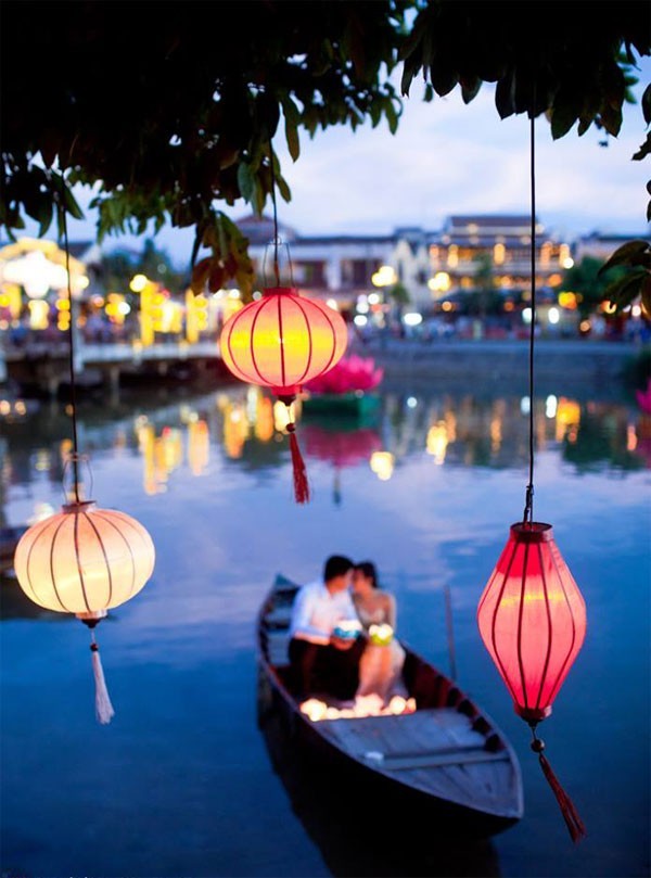 Nét cổ kính, lãng mạn của Hội An đã tạo ra những bộ ảnh cưới đẹp hút hồn Nét cổ kính, lãng mạn của Hội An đã tạo ra những bộ ảnh cưới đẹp hút hồn