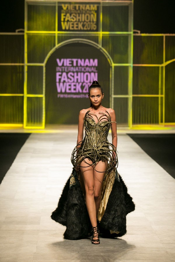 Thanh Hằng, siêu mẫu Thanh Hằng, tuần lễ thời trang quốc tế việt nam Thanh Hằng, siêu mẫu Thanh Hằng, tuần lễ thời trang quốc tế việt nam