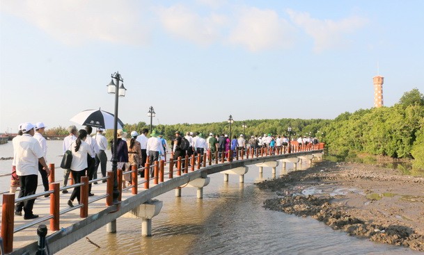 Gần lắm Đất Mũi
