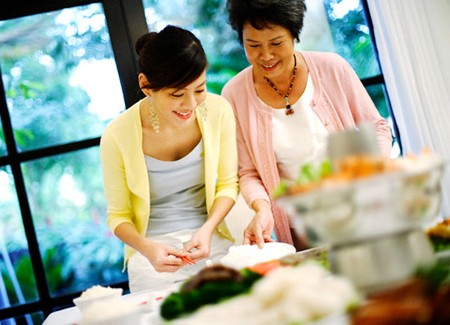 Kết quả hình ảnh cho phụ nữ gia giáo