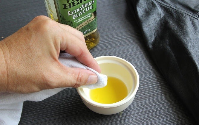 Kết quả hình ảnh cho nến sửa khóa