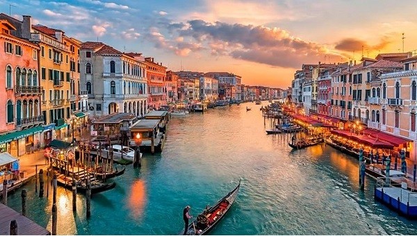 Venice – thành phố ngọt ngào lãng mạn từ cảnh sắc đến con người
