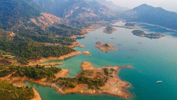 Phát triển du lịch lòng hồ thủy điện Quỳnh Nhai