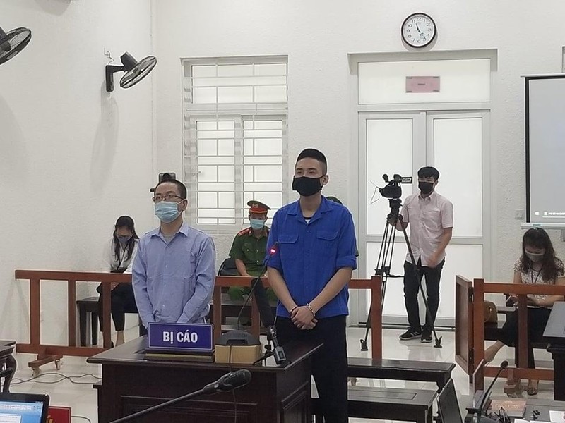 Các bị cáo tại tòa.