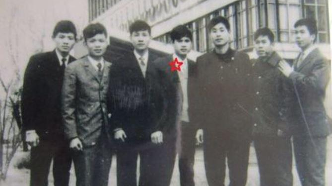 Buổi đến trường đầu tiên tại Đại học Kiev tháng 9/1973.