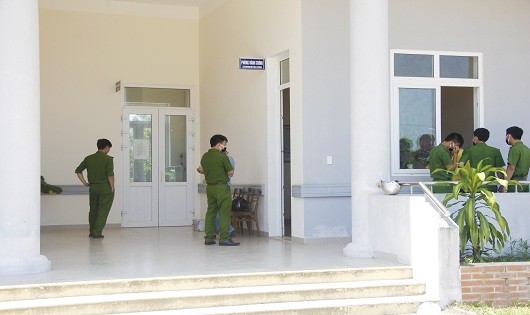 Cơ quan chức năng đang tiến hành khám nghiệm, làm rõ nguyên nhân cái chết của phạm nhân