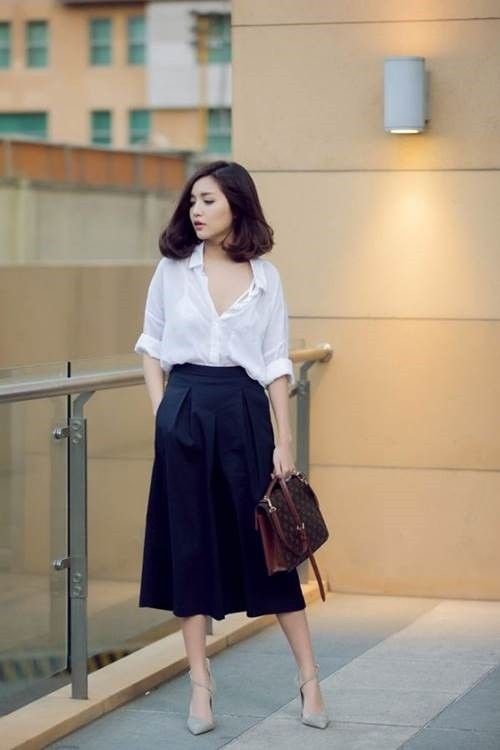 Nét phóng khoáng, thời thượng khiến bạn ghi điểm hoàn toàn trong mắt người đối diện. Nét phóng khoáng, thời thượng khiến bạn ghi điểm hoàn toàn trong mắt người đối diện.