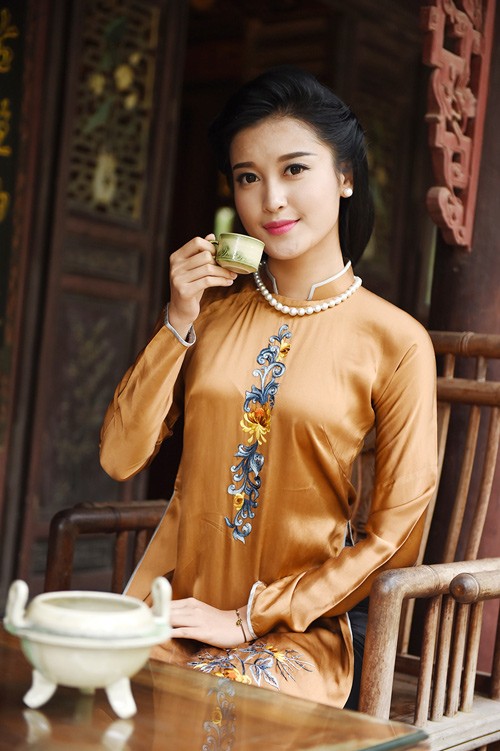 Kết quả hình ảnh cho ao dai Viet Nam sao Viet