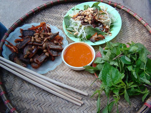 Kết quả hình ảnh cho nguyen lieu lamnộm bò khô
