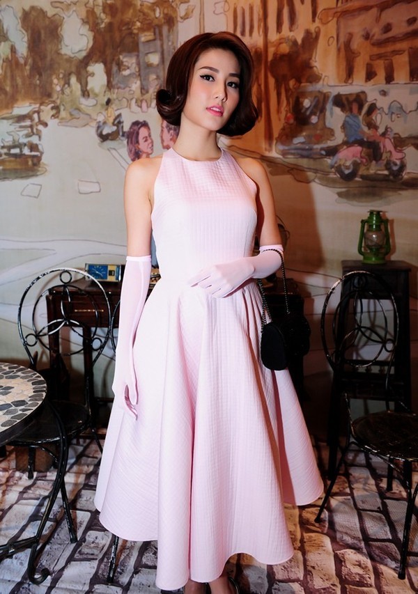Kết quả hình ảnh cho sao Việt diện màu hồng pastel