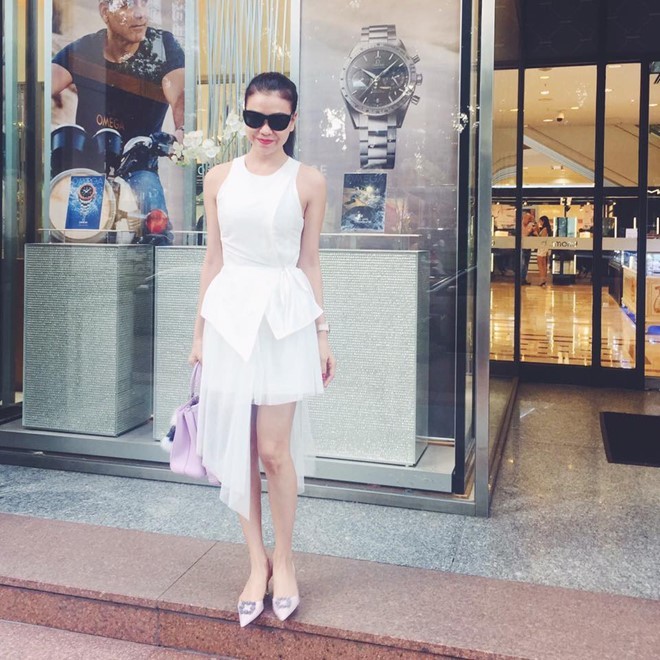 Kết quả hình ảnh cho dáng peplum sao Châu Âu