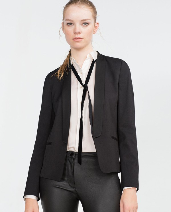 Kết quả hình ảnh cho Áo khoác blazer kiểu dáng cơ bản sao Châu Âu