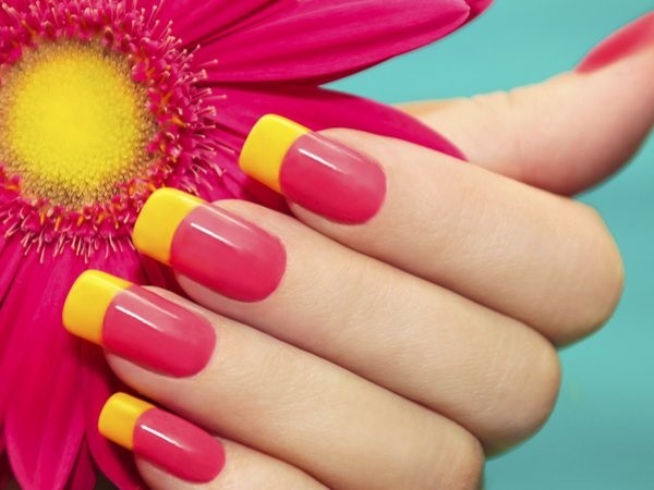 Bộ nail độc đáo làm bừng sáng cả một ngày của bạn
