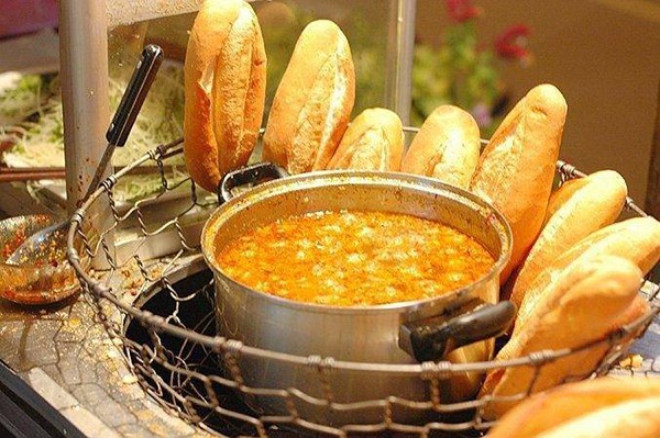 Kết quả hình ảnh cho Bánh mì xíu mại da lat
