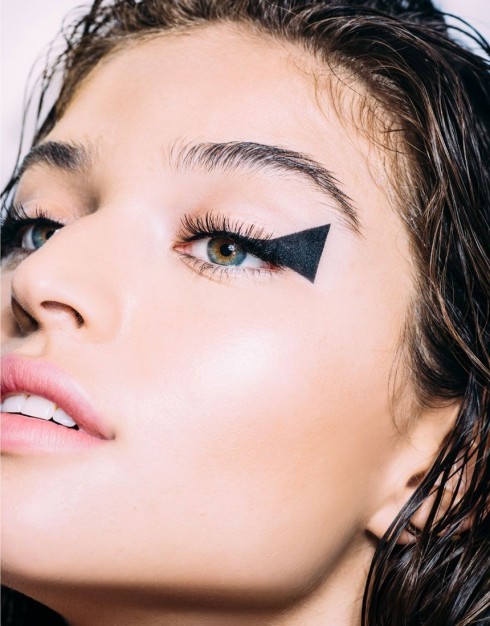 The Graphic Cat-Eye