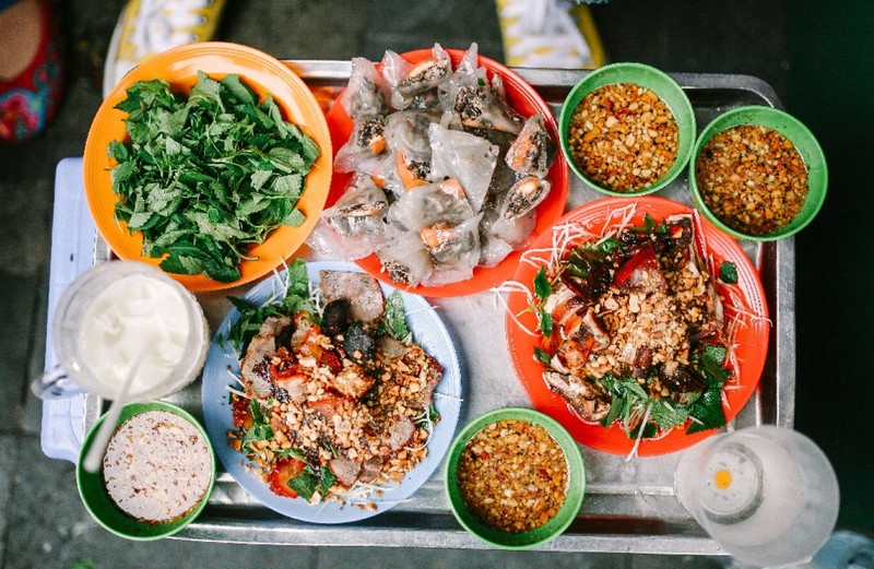 Nhung quan an vat ngon bo re quanh pho di bo Ho Guom hinh anh 3