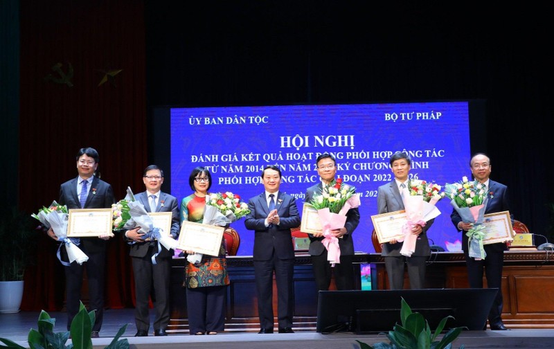 Tăng cường phối hợp giữa Bộ Tư pháp và Ủy ban Dân tộc ảnh 5