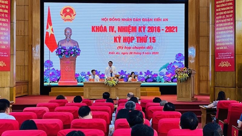Quang cảnh kỳ họp