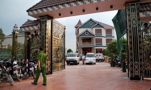 Ngôi biệt thự của vợ chồng nạn nhân (Ảnh VNE)