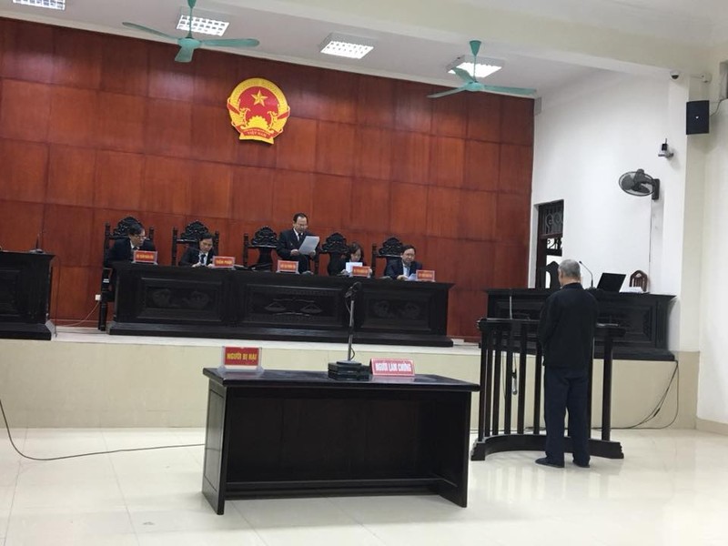 Tòa tuyên án bị cáo Vũ Xuân Viên 13 năm tù giam. (Ảnh Nguyễn Thúy)