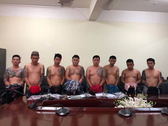 Bắt giữ băng nhóm giang hồ Vũ bông hồng khét tiếng miền Nam - Ảnh 1. Bắt giữ băng nhóm giang hồ Vũ bông hồng khét tiếng miền Nam - Ảnh 1.