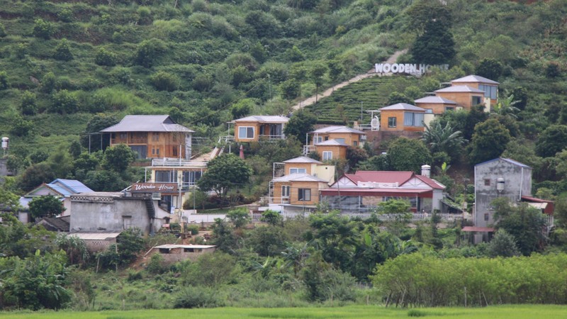Hầu hết các cơ sở homestay tại Mộc Châu đều xây trên đất nông nghiệp và không có giấy phép xây dựng.