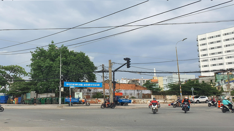 Nhà nước nguy cơ thất thoát nhiều ngàn tỷ, trong khi dự án rơi vào tay bà Trần Uyên Phương (con gái ông Trần Quý Thanh nhà Tân Hiệp Phát).
