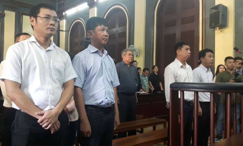 Các bị cáo tại phiên tòa