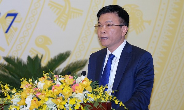 Bộ trưởng Lê Thành Long báo cáo tại Hội nghị trực tuyến của Chính phủ với các địa phương