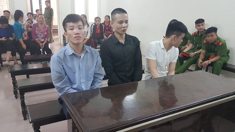 Các bị cáo tại tòa
