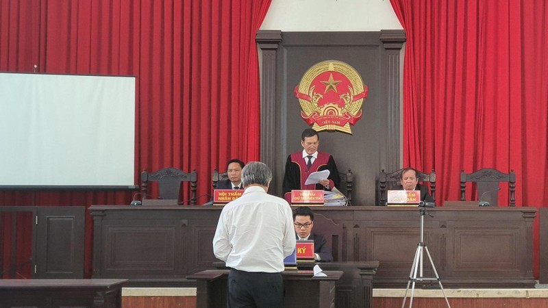 Bác sĩ Liêm trong phiên sơ thẩm năm 2020.