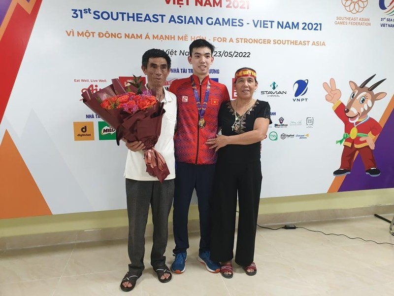 Kình ngư Nguyễn Huy Hoàng phá kỷ lục SEA Games ảnh 2