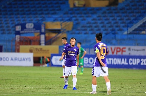 Lương "dị" vẫn là cầu thủ không thể thiếu của CLB Hà Nội.