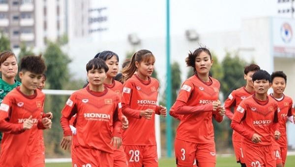 Đội tuyển nữ vừa kết thúc đợt tập huấn để chuẩn bị tốt nhất cho SEA Games cuối năm và hướng tới World Cup 2023.