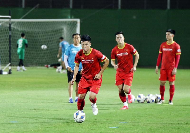 ĐT Việt Nam tiếp tục mài sắc lối chơi, sẵn sàng cho trận đấu với ĐT Trung Quốc