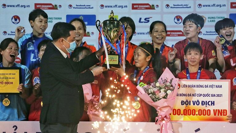 TP Hồ Chí Minh I chứng tỏ bản lĩnh là nhà vô địch Giải bóng đá Nữ Cúp QG