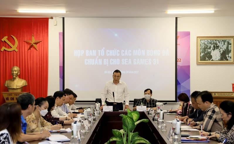 VFF họp rà soát công tác tổ chức môn bóng đá tại SEA Games 31 ảnh 1