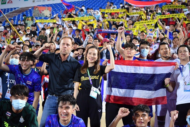 "Người đàn bà thép" của bóng đá Thái Lan ở Việt Nam ảnh 2