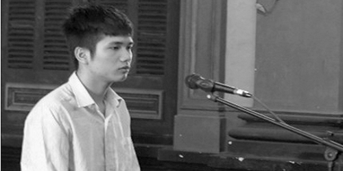 Bị phụ bạc, gã trai giết tình địch, đâm trọng thương người yêu