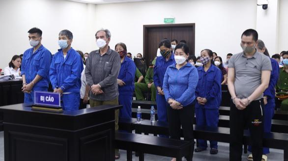 Các bị cáo tại tòa.