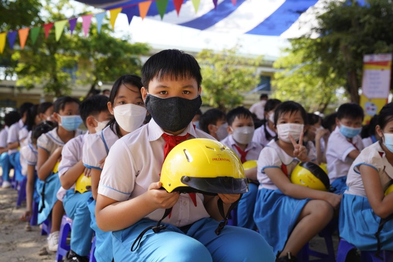 Prudential tổ chức ngày hội An toàn giao thông tại tỉnh Quảng Ngãi ảnh 2