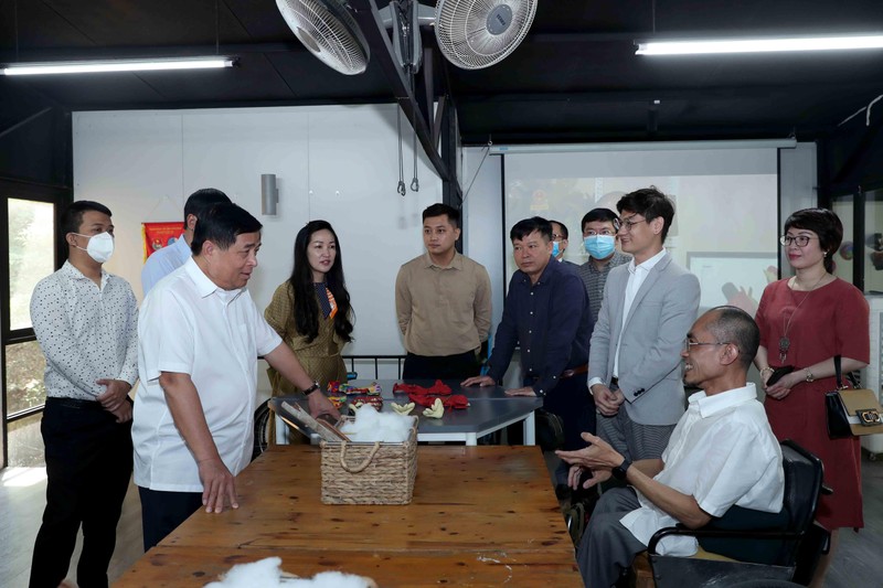 Tư lệnh ngành KH&ĐT thăm các “chiến binh” Kym Việt ảnh 5