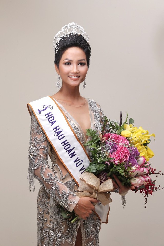 Đêm 6/1, vương miện Hoa hậu Hoàn vũ Việt Nam đã thuộc về Hhen Niê